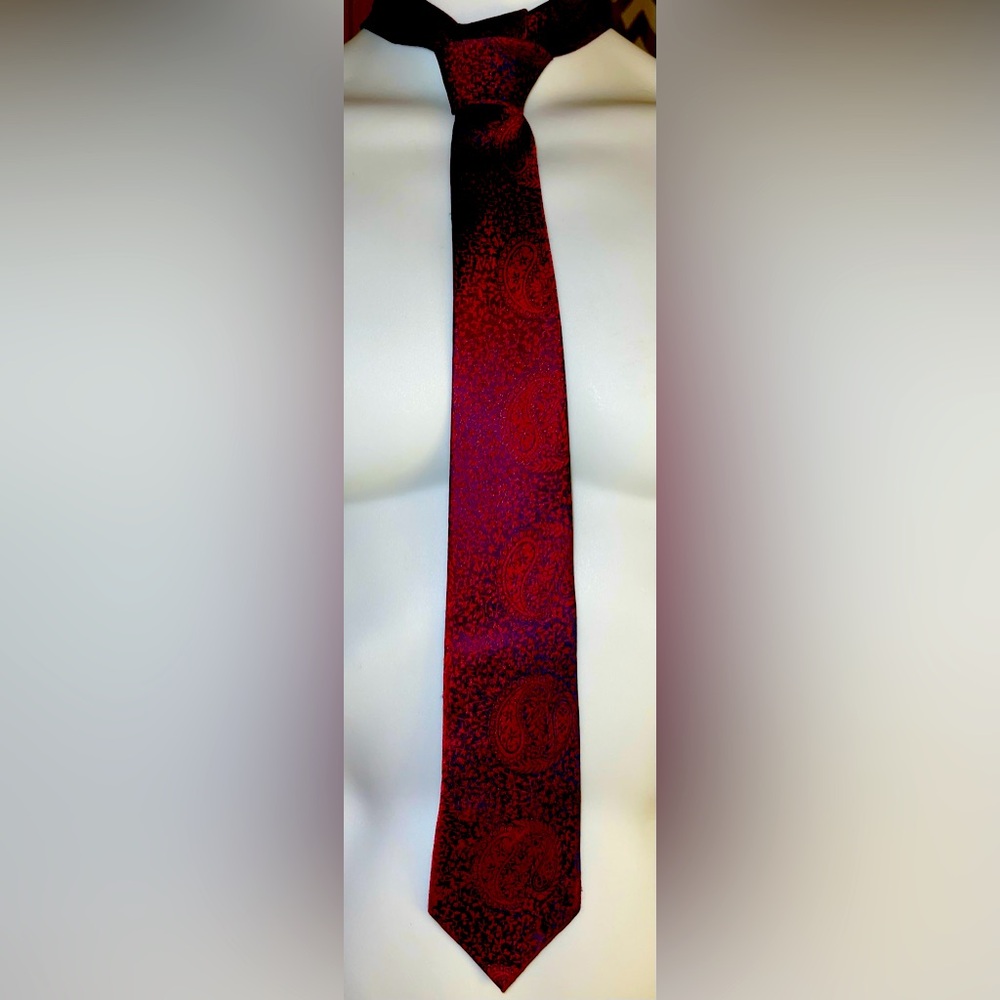 Beautiful Deep Blue/Red All Silk Necktie.  55” Length